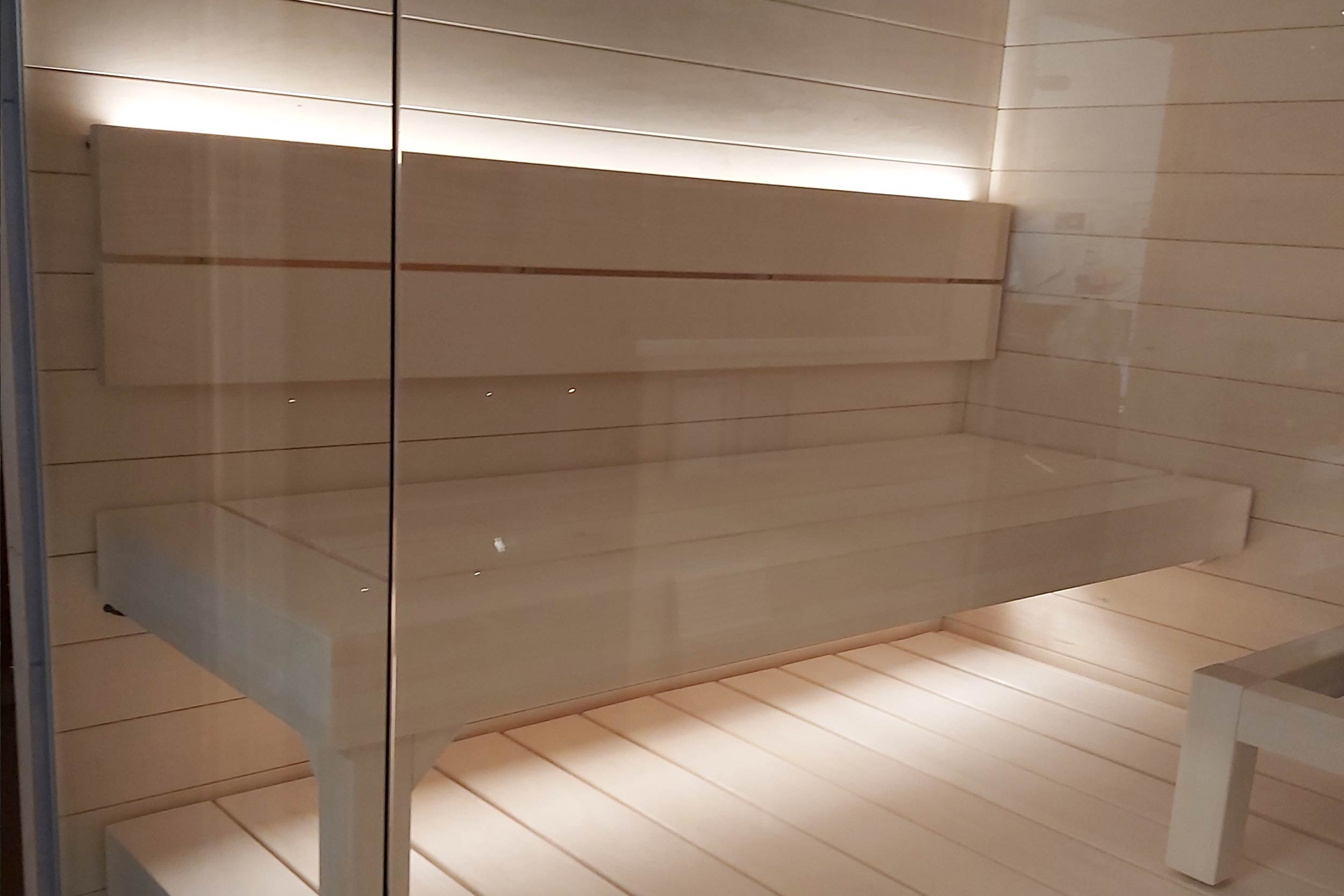 Lumisaunat, Cariitti Sauna Linear led